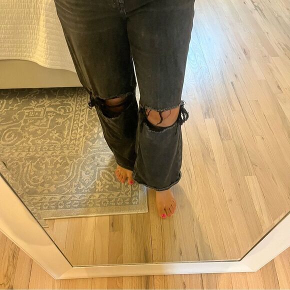 American Eagle Ripped Jeans - Picture 8 of 9